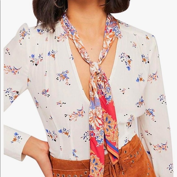 Free People Tops - NWOT Free People Ivory Georgia Peach Tie Blouse